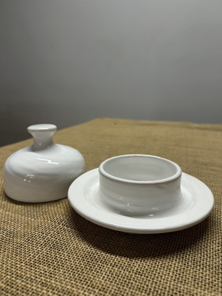 Lidgetton Crafters Guild Handcrafted Ceramic Butter Dish with Bell Cover - Image 3